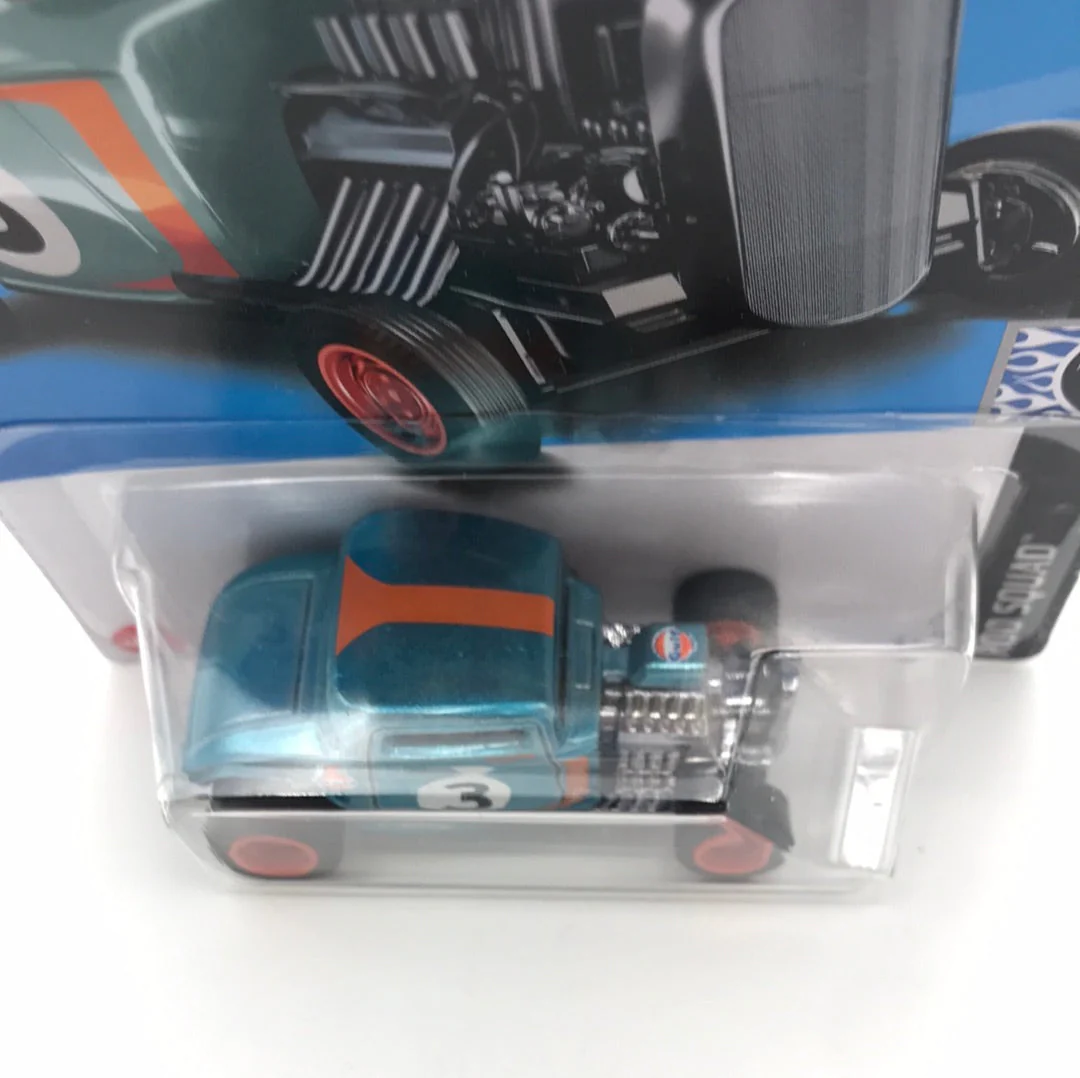 2022  hot wheels super treasure hunt 32 Ford W/ Protector - Image 4