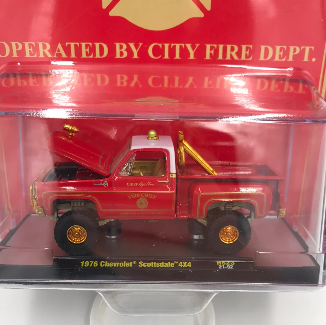 2022 M2 MACHINES 1976  Chevrolet Scottsdale Fire Truck Hobby Exclusive CHASE HS23 - Image 2