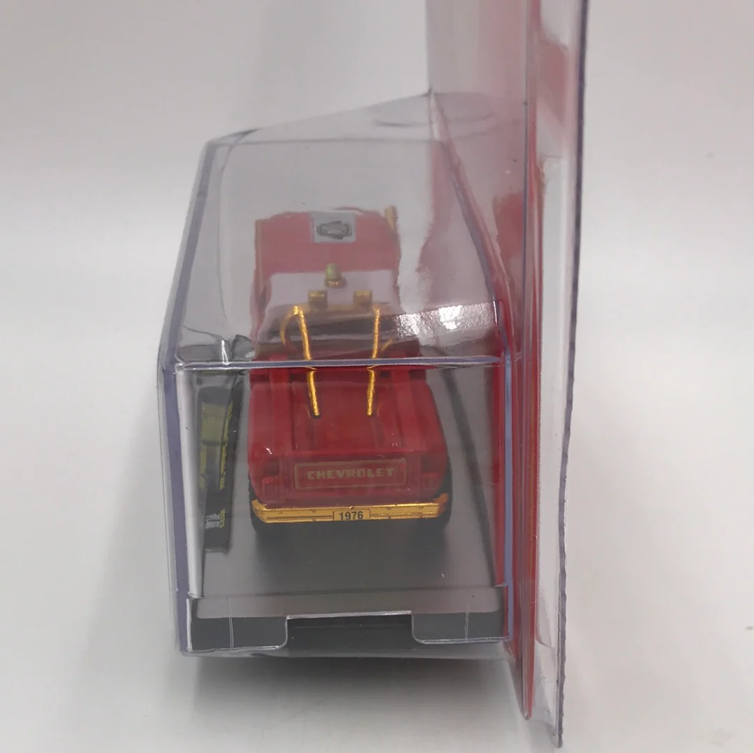 2022 M2 MACHINES 1976  Chevrolet Scottsdale Fire Truck Hobby Exclusive CHASE HS23 - Image 5