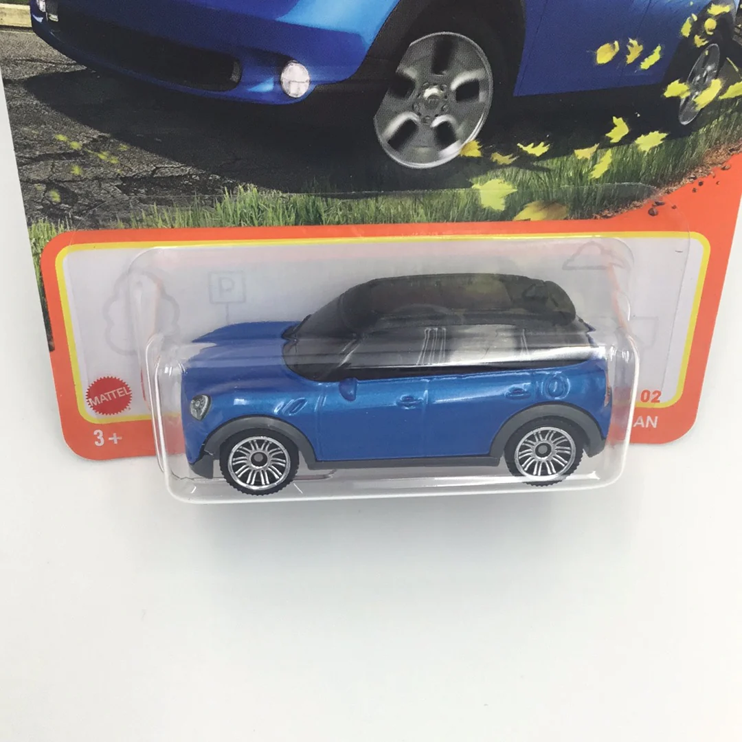 2022 matchbox #2 2011 Mini Countryman blue 64D - Image 3