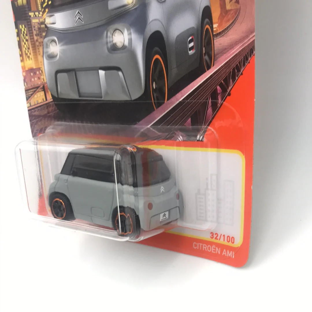 2022 matchbox #32 Citroen AMI 66E - Image 4