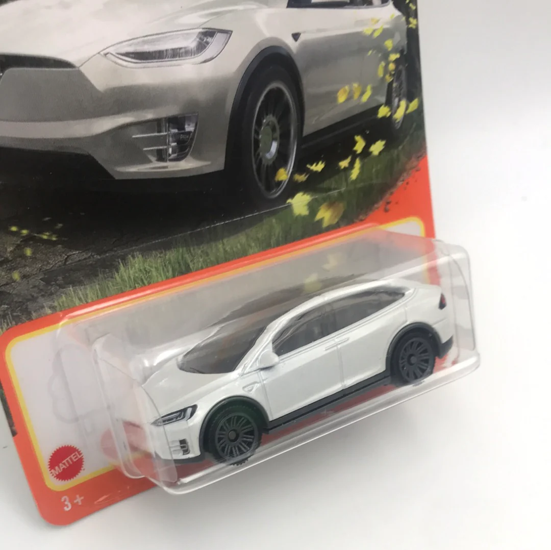 2022 matchbox #59 Tesla Model X (FF8) - Image 3