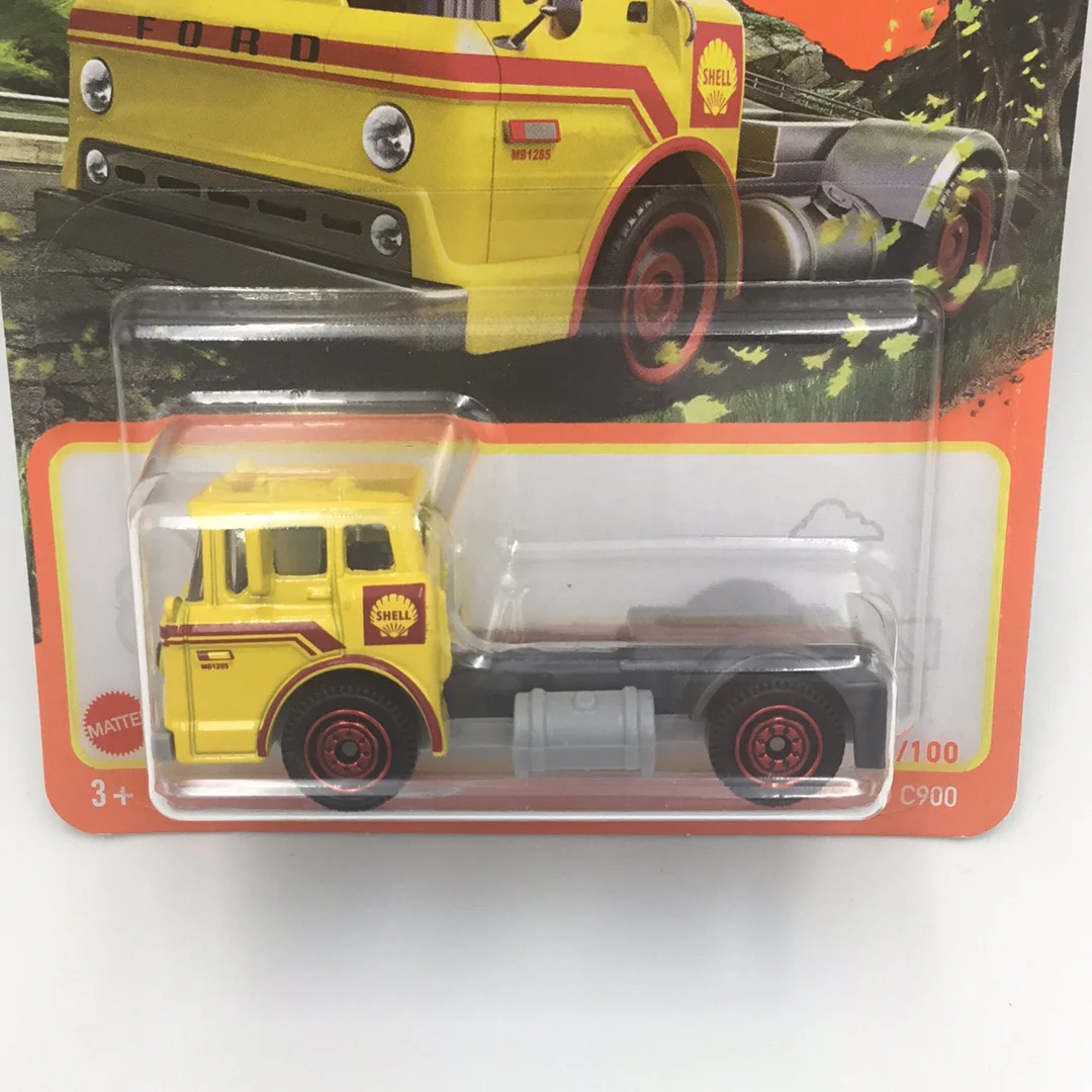 2022 matchbox  #63 1965 Ford C900 shell 28i - Image 2