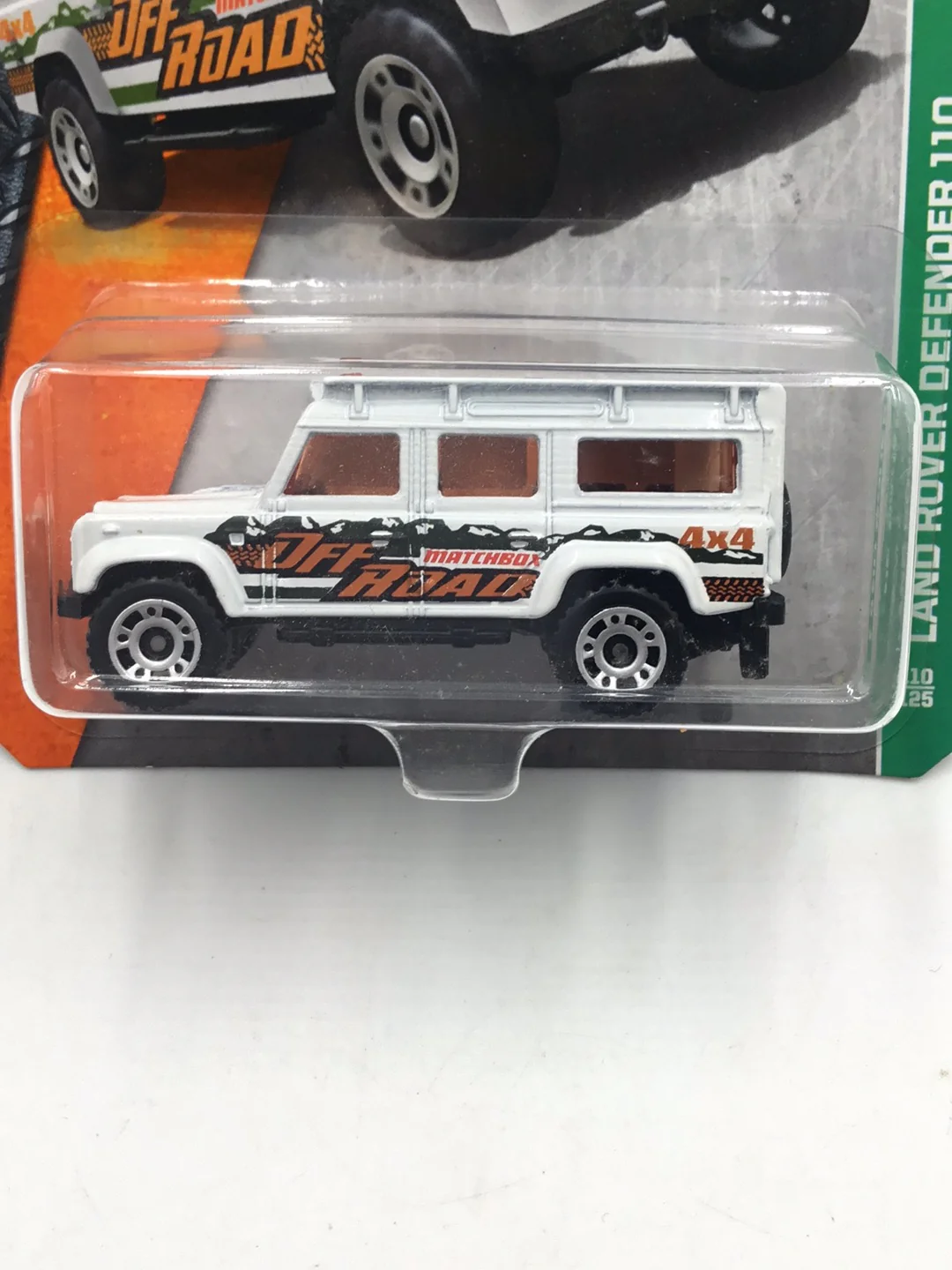 matchbox  #110 land rover defender 110 63H - Image 2
