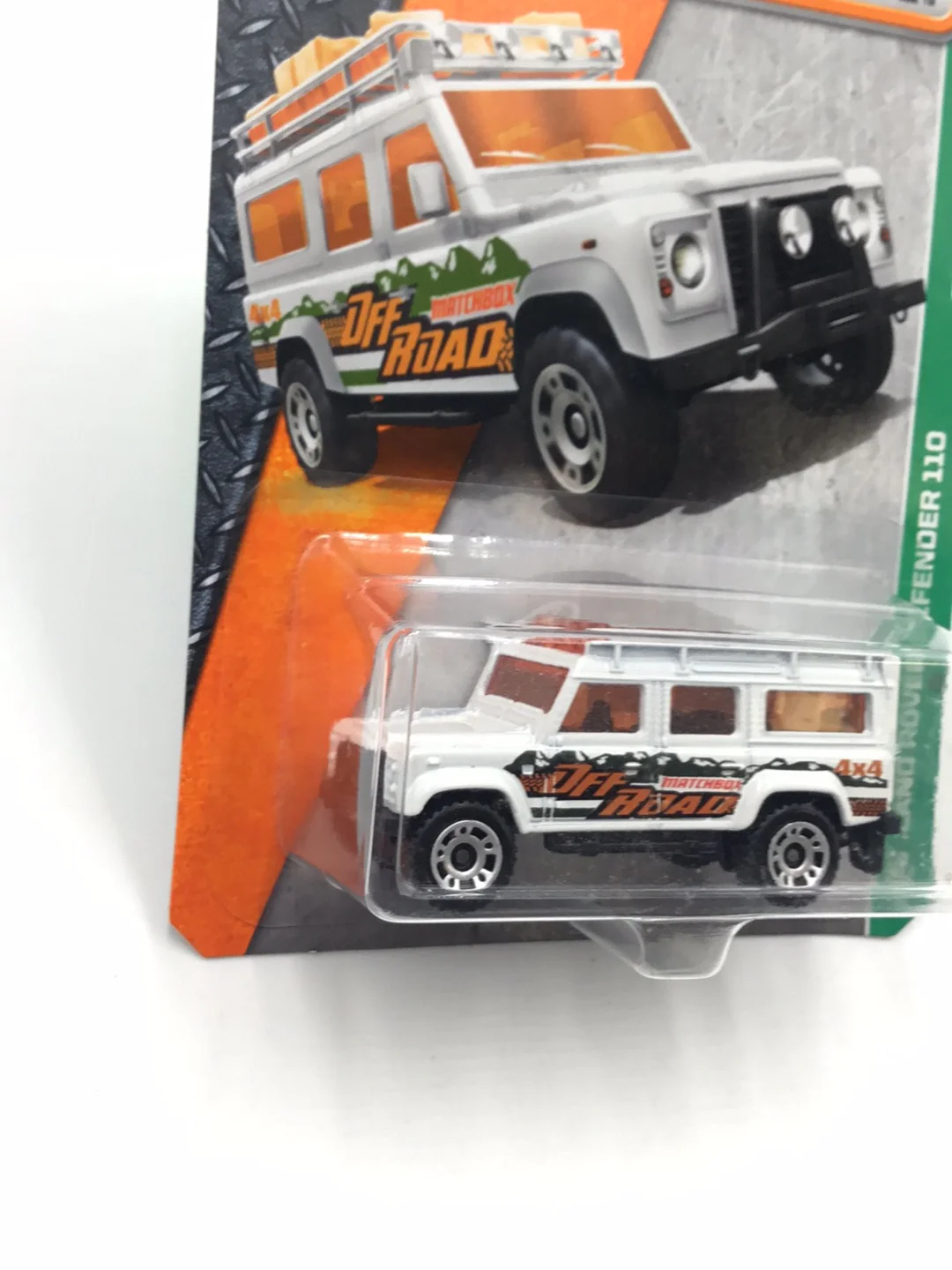 matchbox  #110 land rover defender 110 63H - Image 3