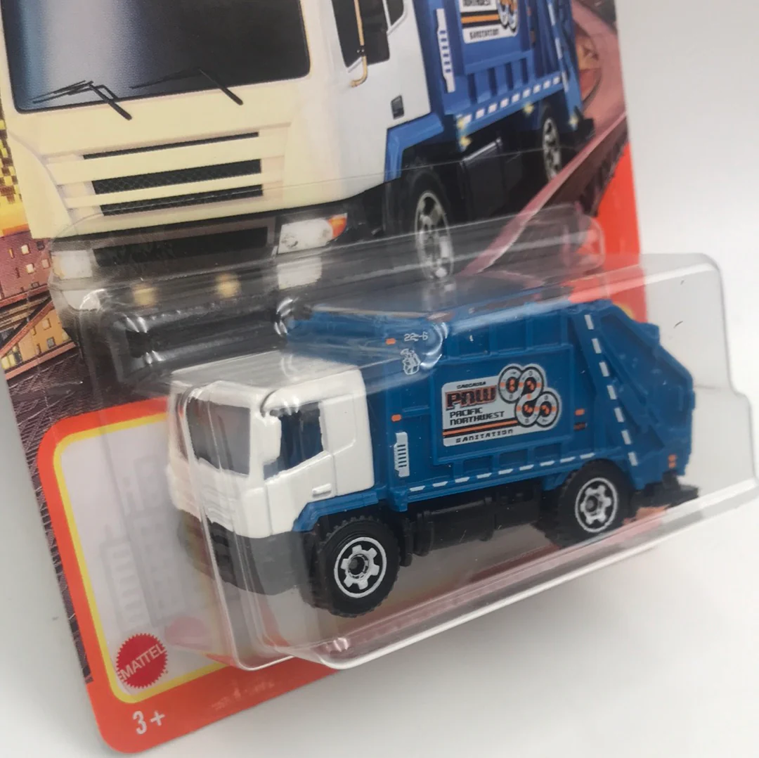 2022 matchbox #74 Garage King 55i - Image 3