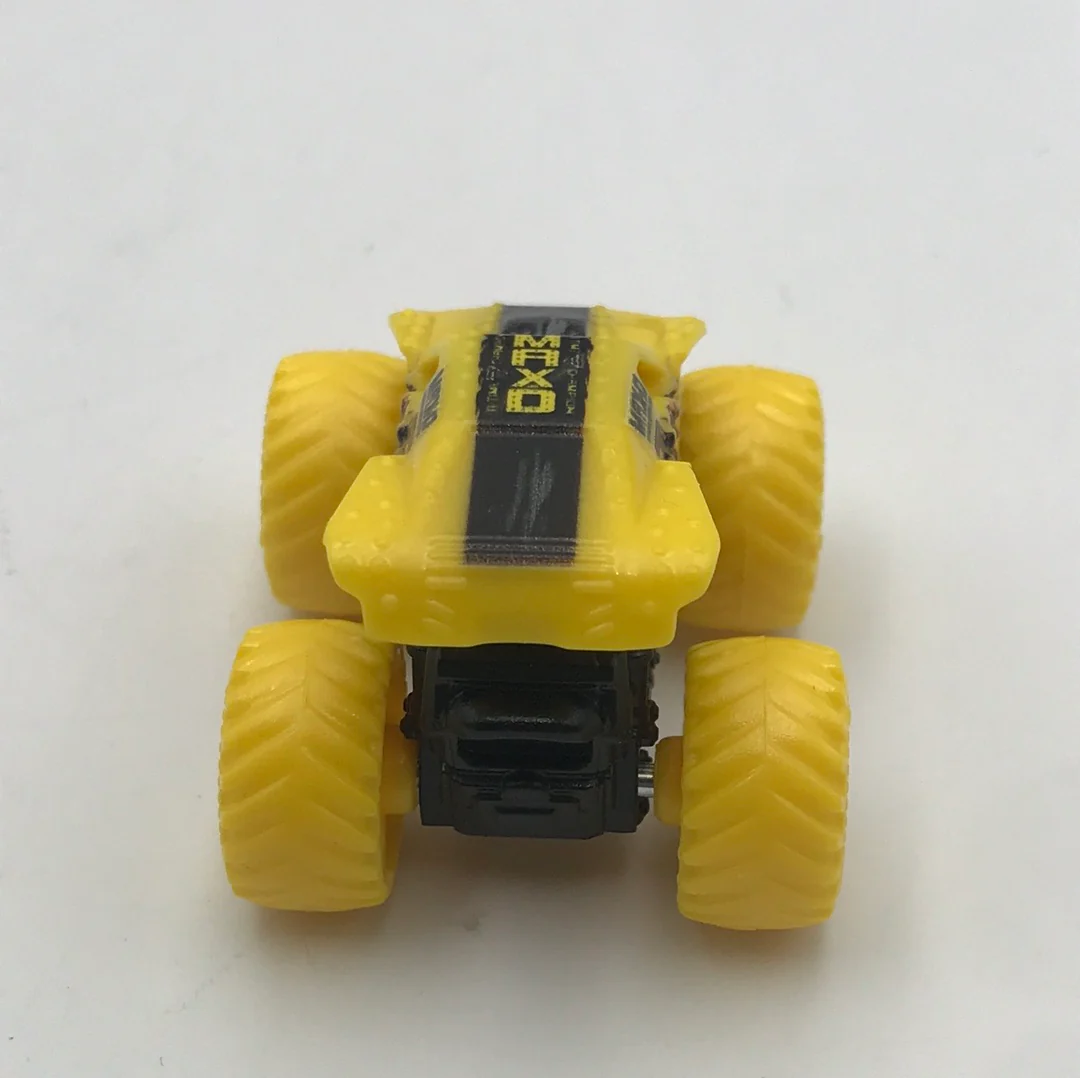 2022 Spin Master monster jam mini series 7 #53 Yellow Max-D - Image 4
