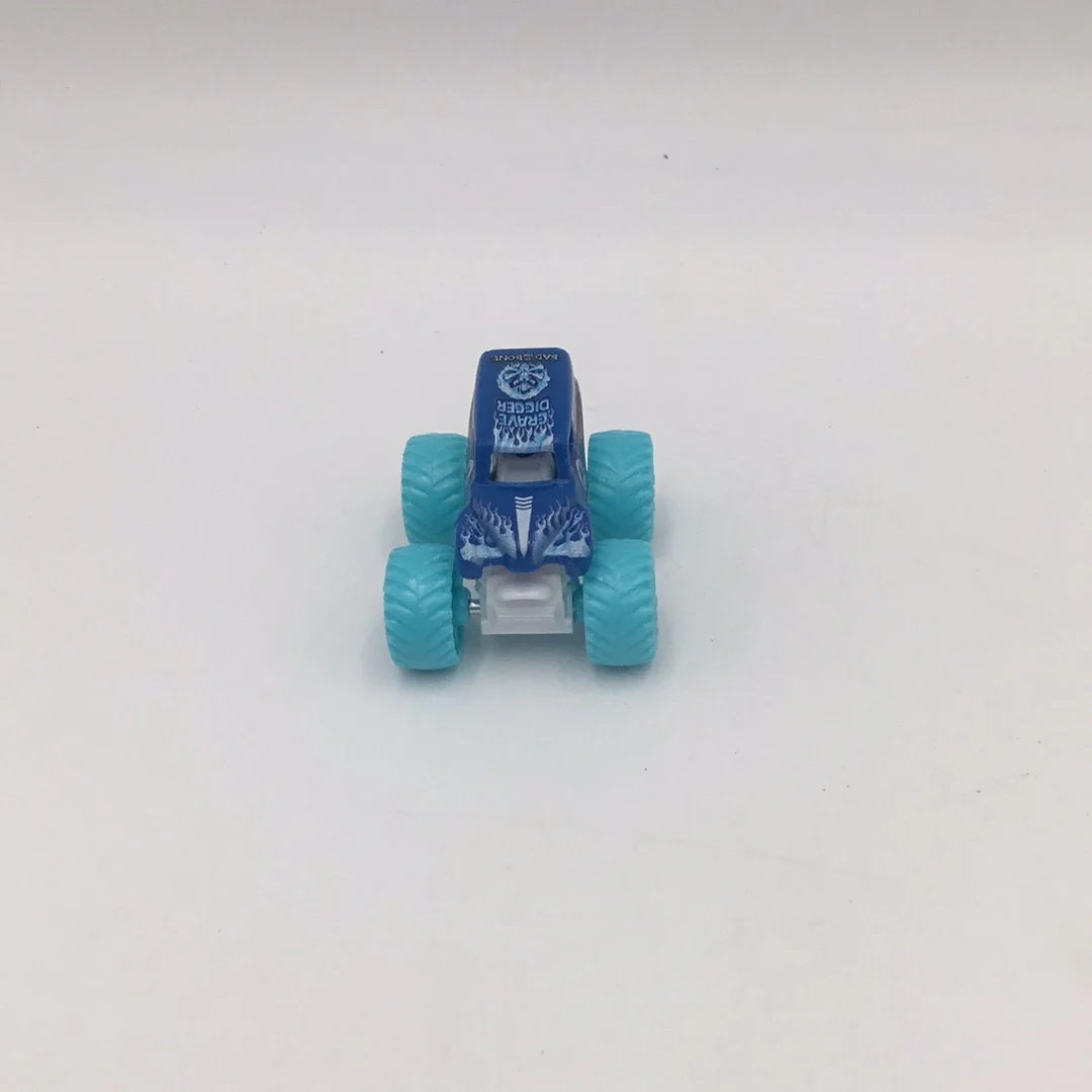2022 Spin Master monster jam mini series 8 #632 Grave Digger Ice - Image 3