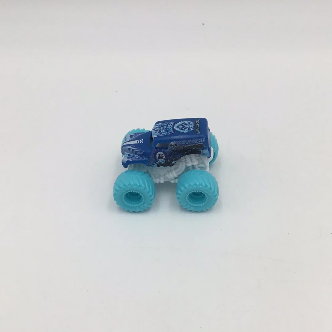 2022 Spin Master monster jam mini series 8 #632 Grave Digger Ice - Image 4