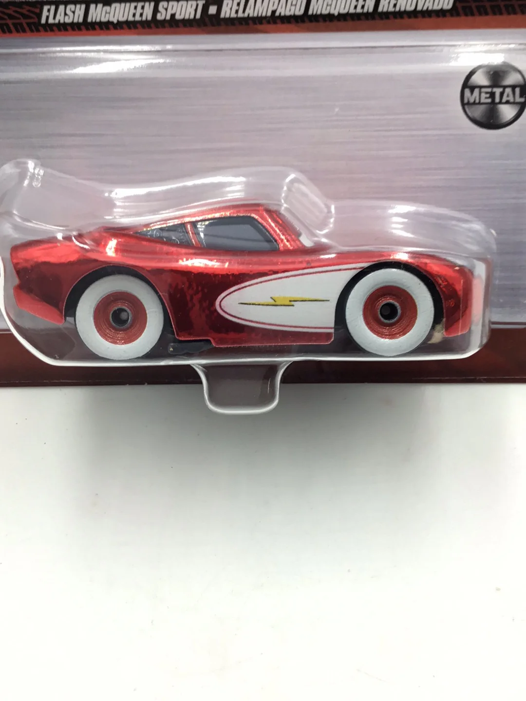 2023 Disney Pixar Cars Cruisin’ Lightning McQueen - Image 2