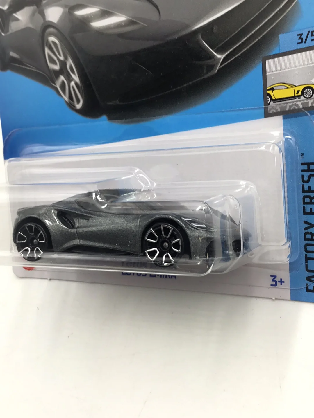 2023 hot wheels #121 Lotus Emira 62F - Image 4