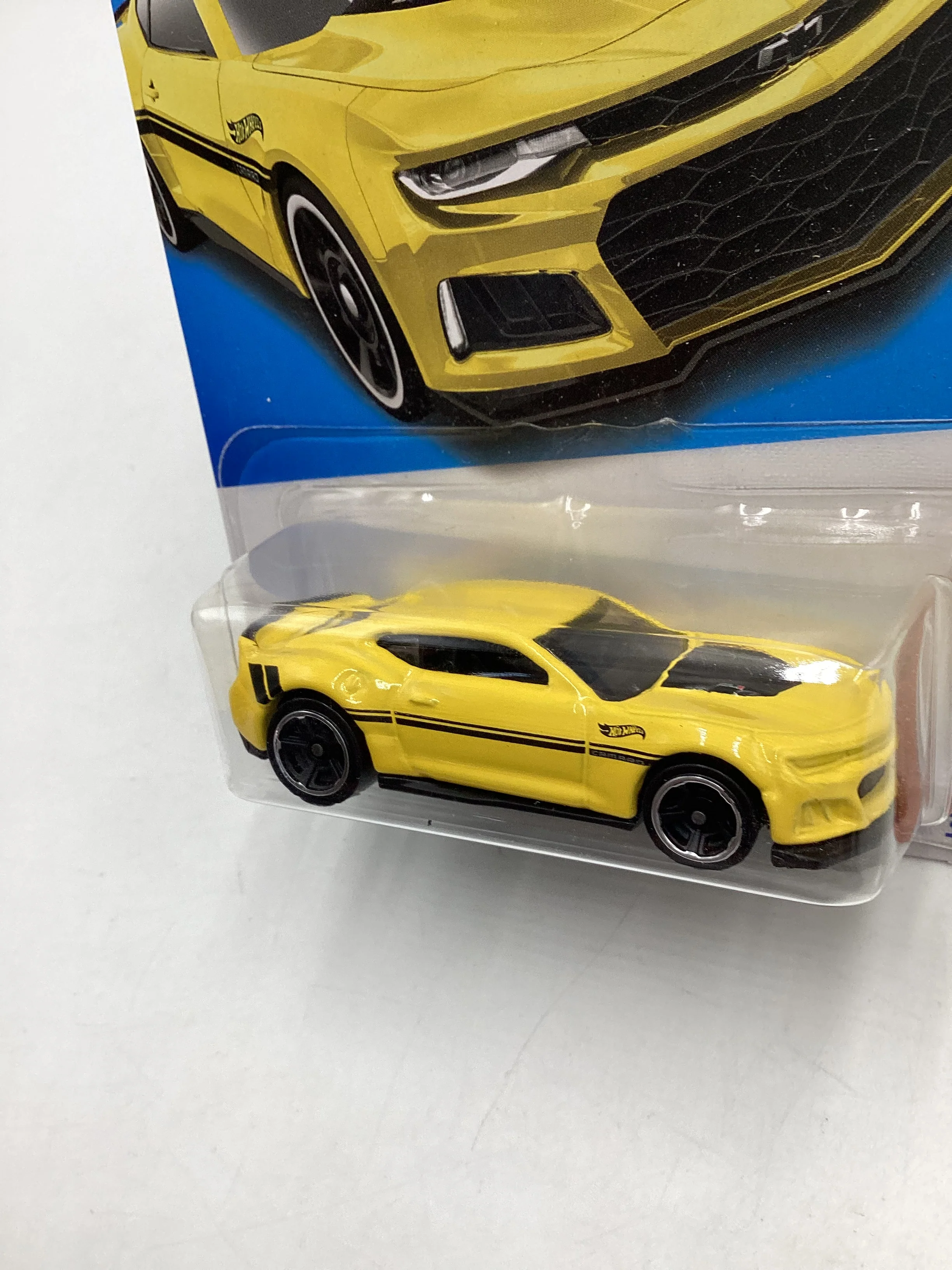 2023 Hot wheels #135 Yellow 2017 Camaro ZL1 5H - Image 3