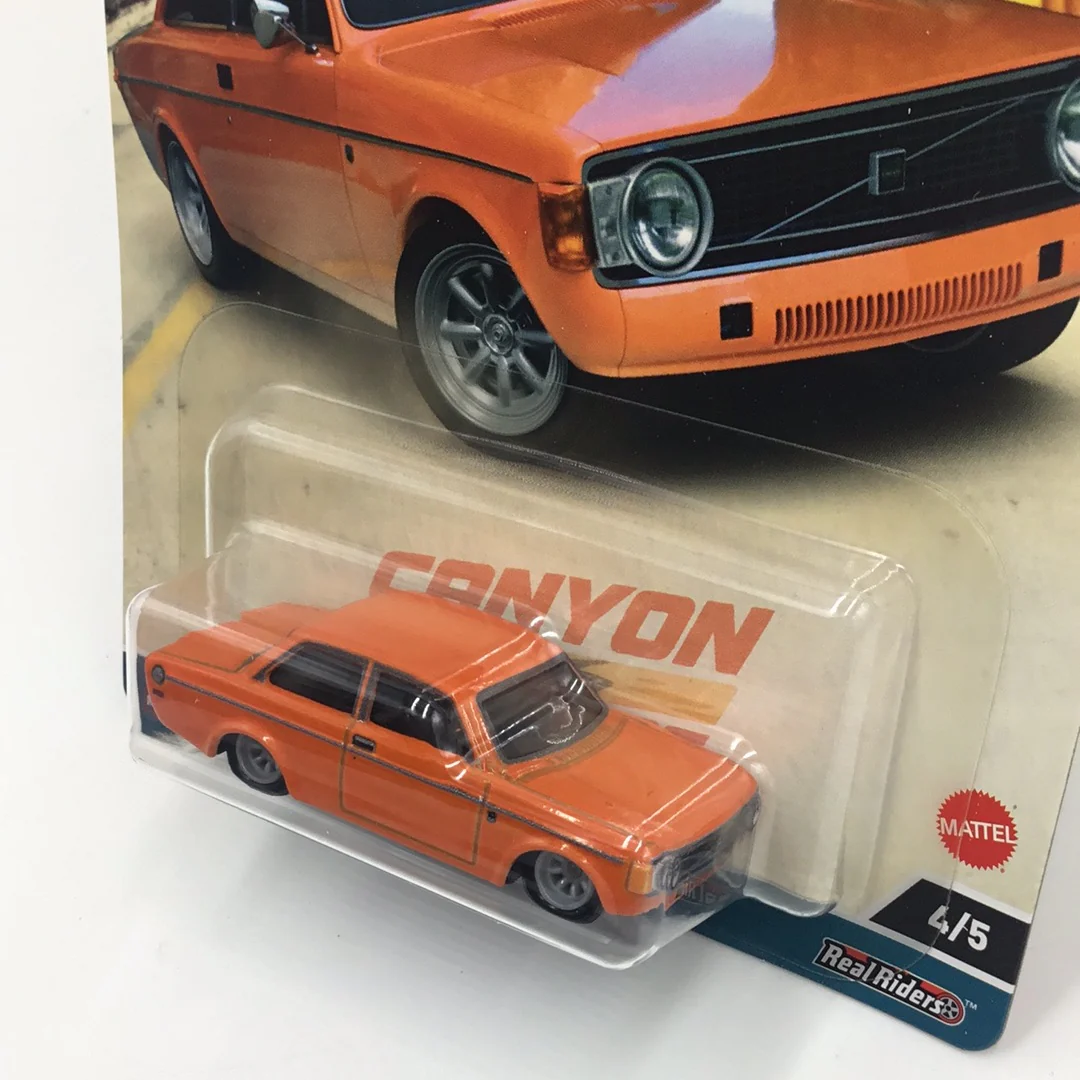 2023 Hot wheels car culture Canyon Warriors #4 73 Volvo 142 GL 4/5 253F - Image 3