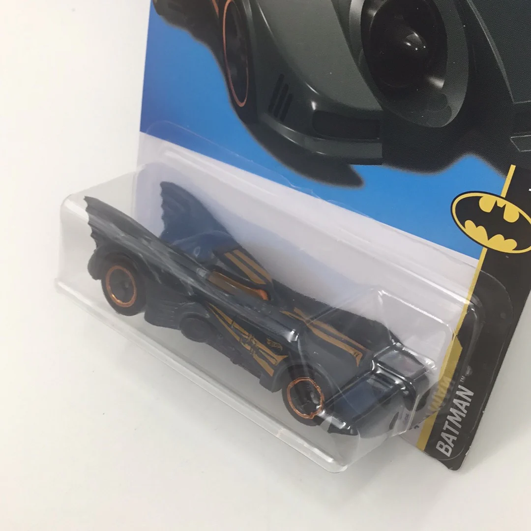 2023 hot wheels E case #103 Batmobile 118D - Image 3