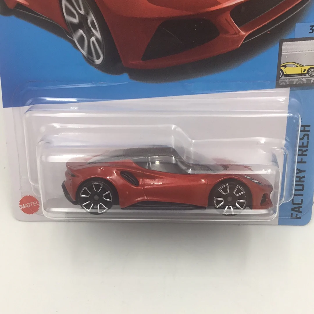 2023 hot wheels E case #121 Lotus Emira 62C - Image 2