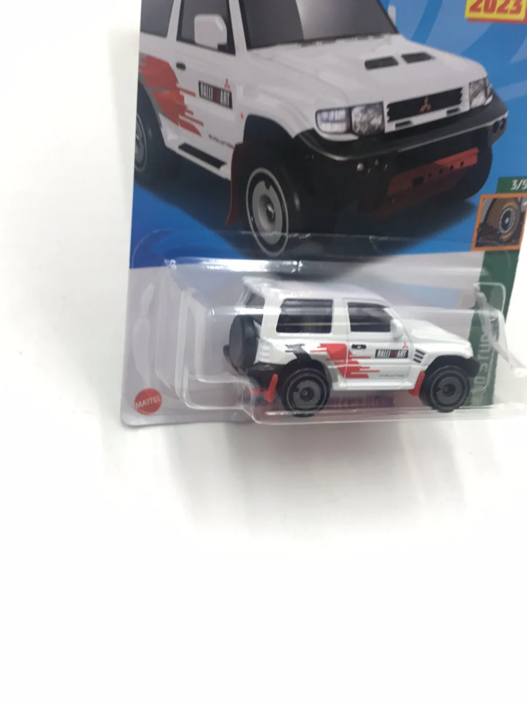 2023 hot wheels P case #175 Mitsubishi Pajero Evolution 91E - Image 3