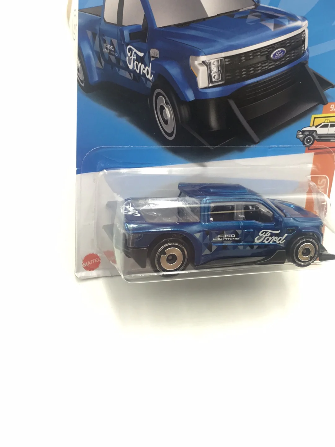 2023 hot wheels P case #226 Ford F 150 Lightning Custom 28A - Image 3