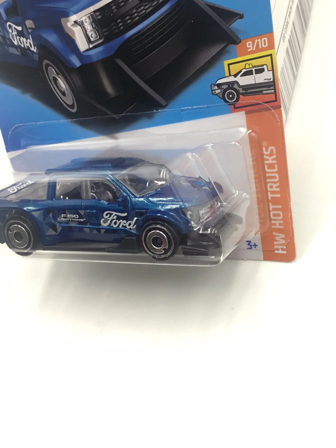 2023 hot wheels P case #226 Ford F 150 Lightning Custom 28A - Image 4