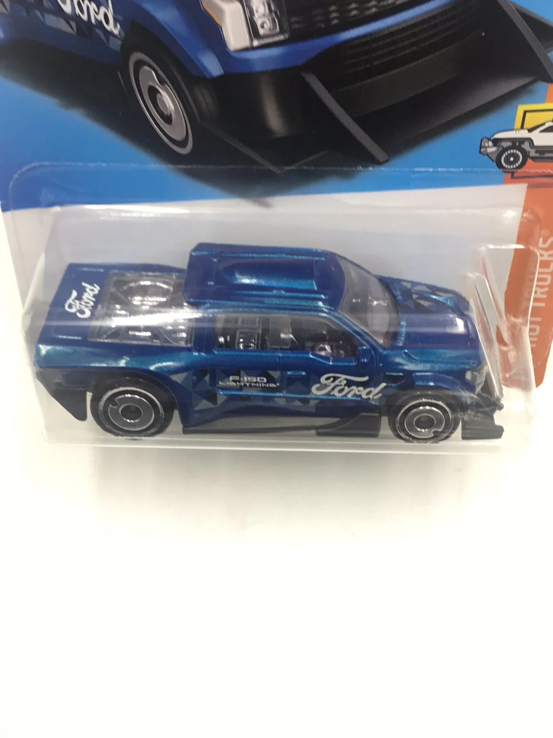 2023 hot wheels P case #226 Ford F 150 Lightning Custom 28A - Image 5
