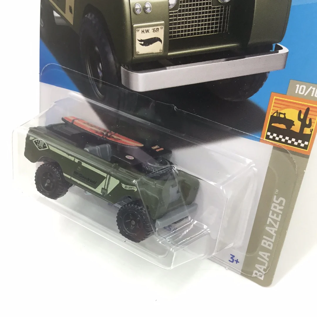 2023 hot wheels Q Case #242 Land Rover Series II - Image 3