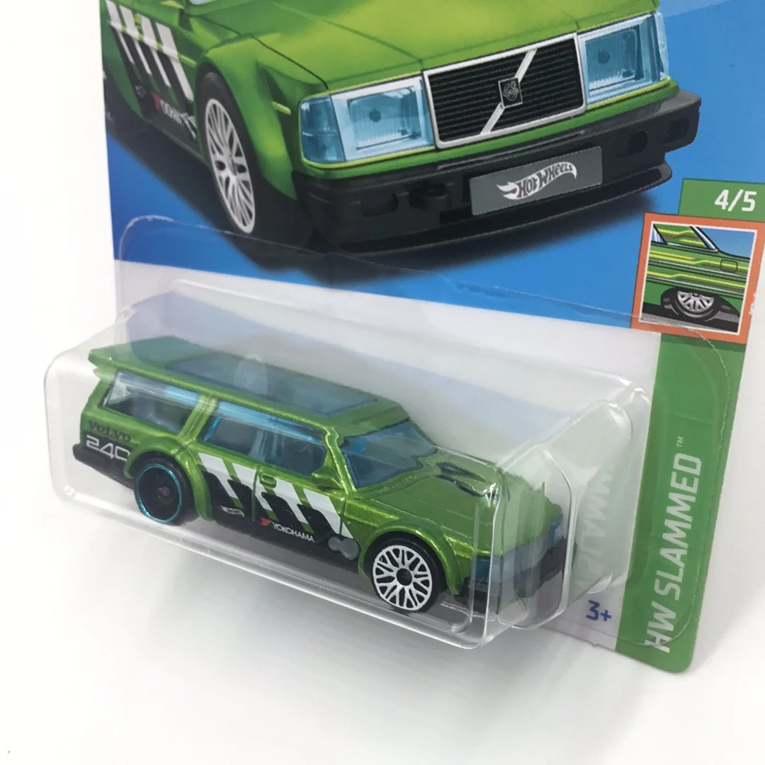 2023 hot wheels Q Case #245 Volvo 240 Drift wagon 92A - Image 3