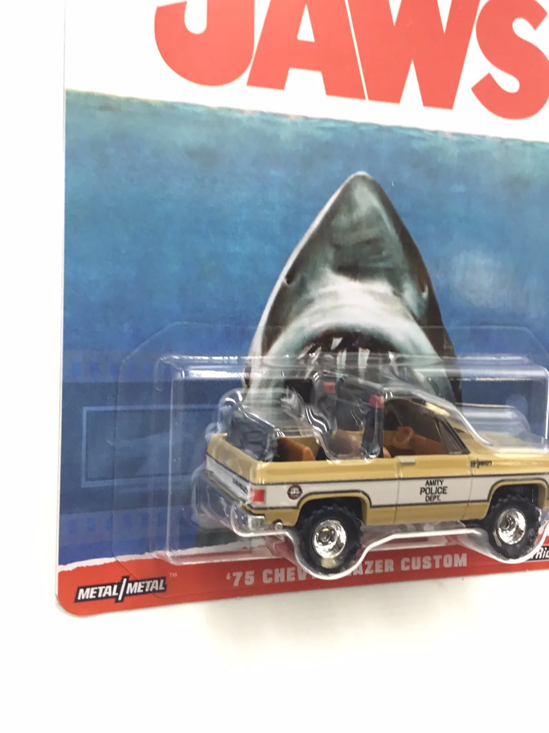 2023 Hot wheels Retro Jaws 1975 Chevy Blazer Custom - Image 3