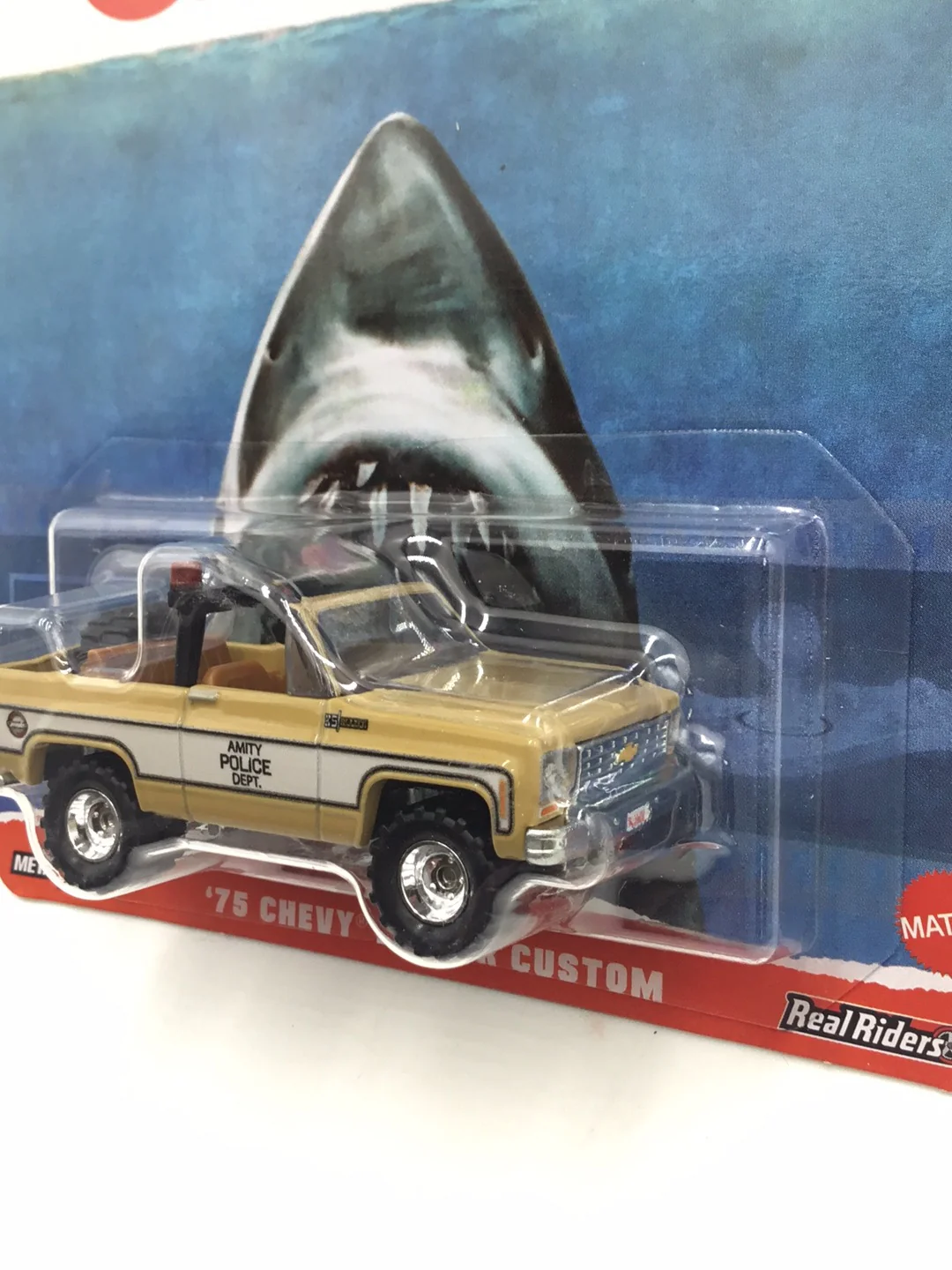 2023 Hot wheels Retro Jaws 1975 Chevy Blazer Custom - Image 4