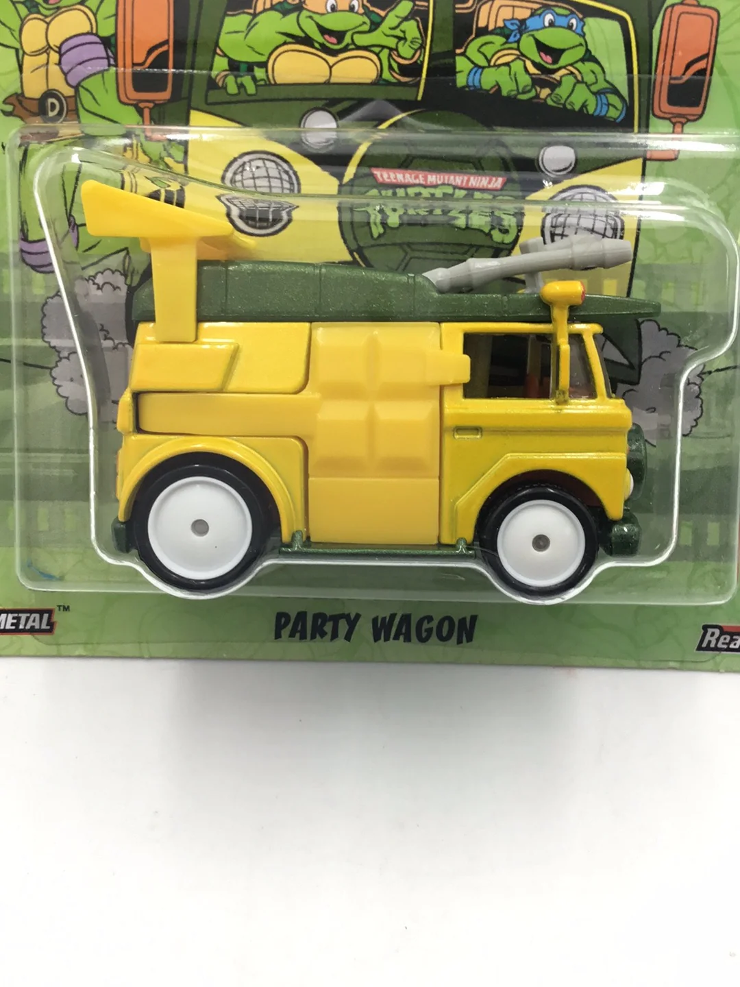 2023 Hot wheels Retro TMNT Part Wagon 266B - Image 2