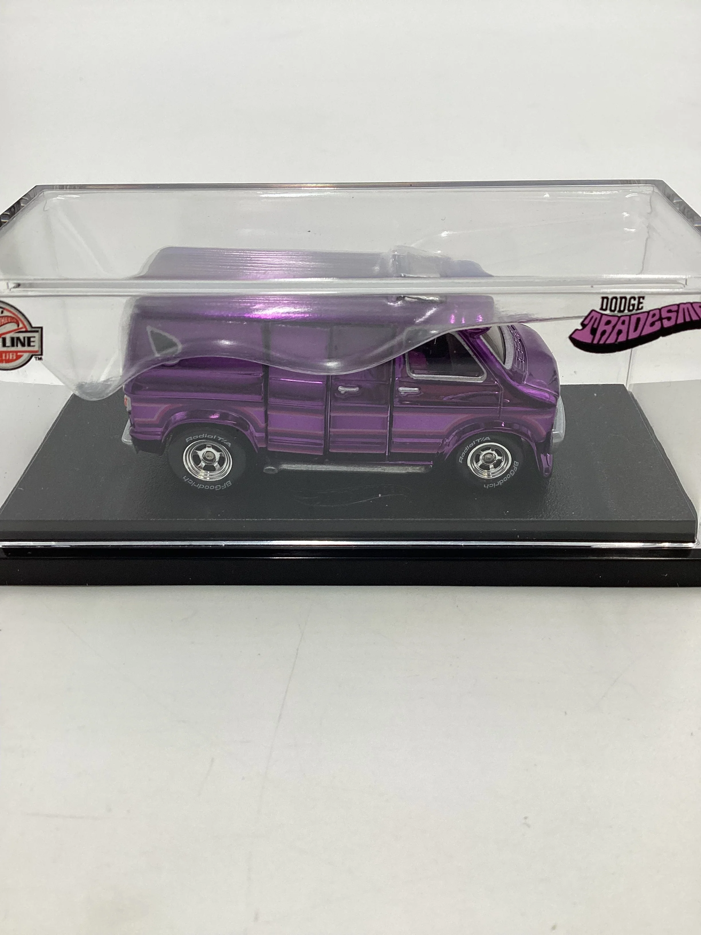 2023 Hot Wheels RLC #06331/30000 Purple Dodge Tradesman Van - Image 2