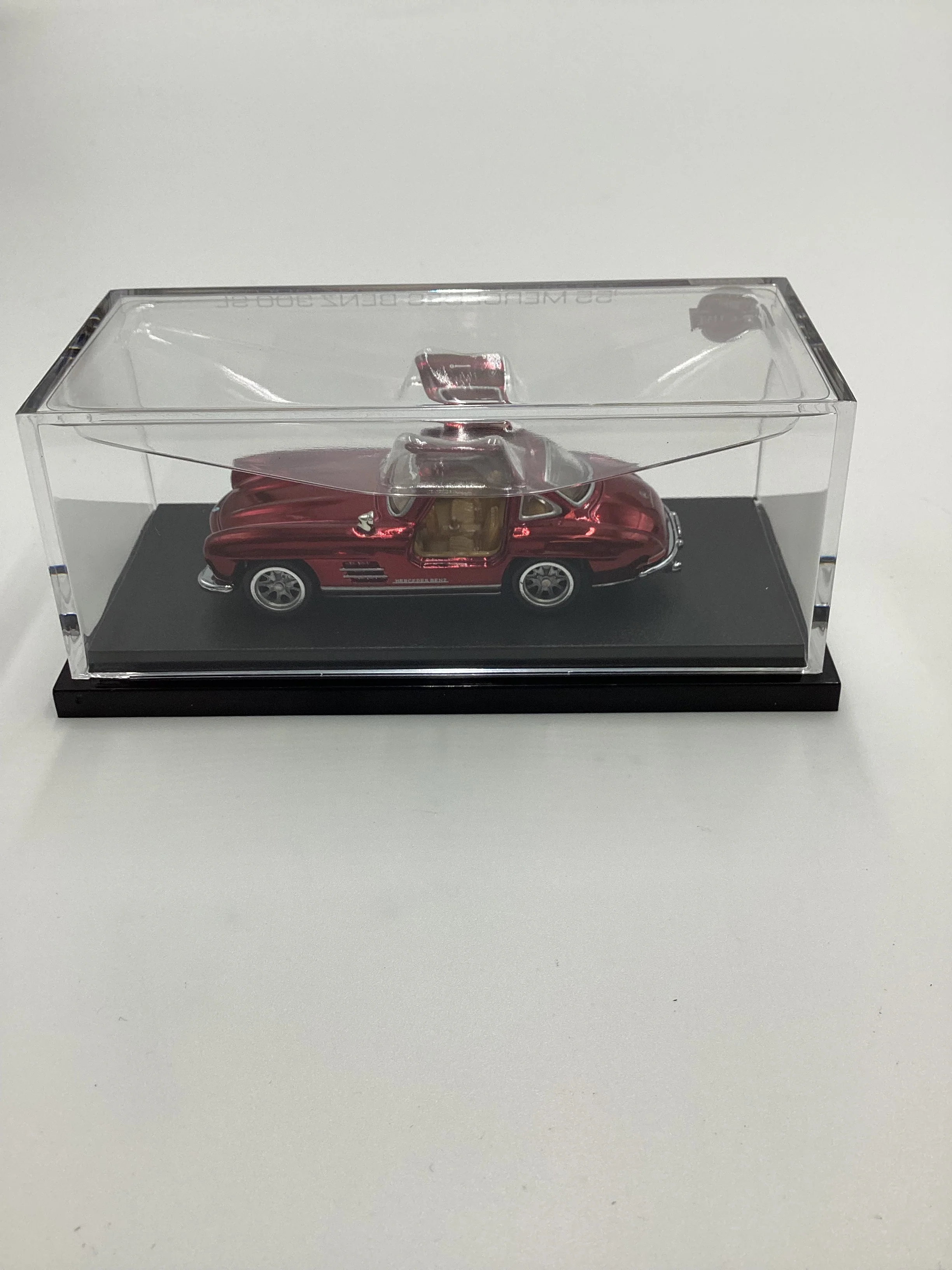 2023 Hot Wheels RLC 55 Mercedes-Benz 300 SL Red - Image 2