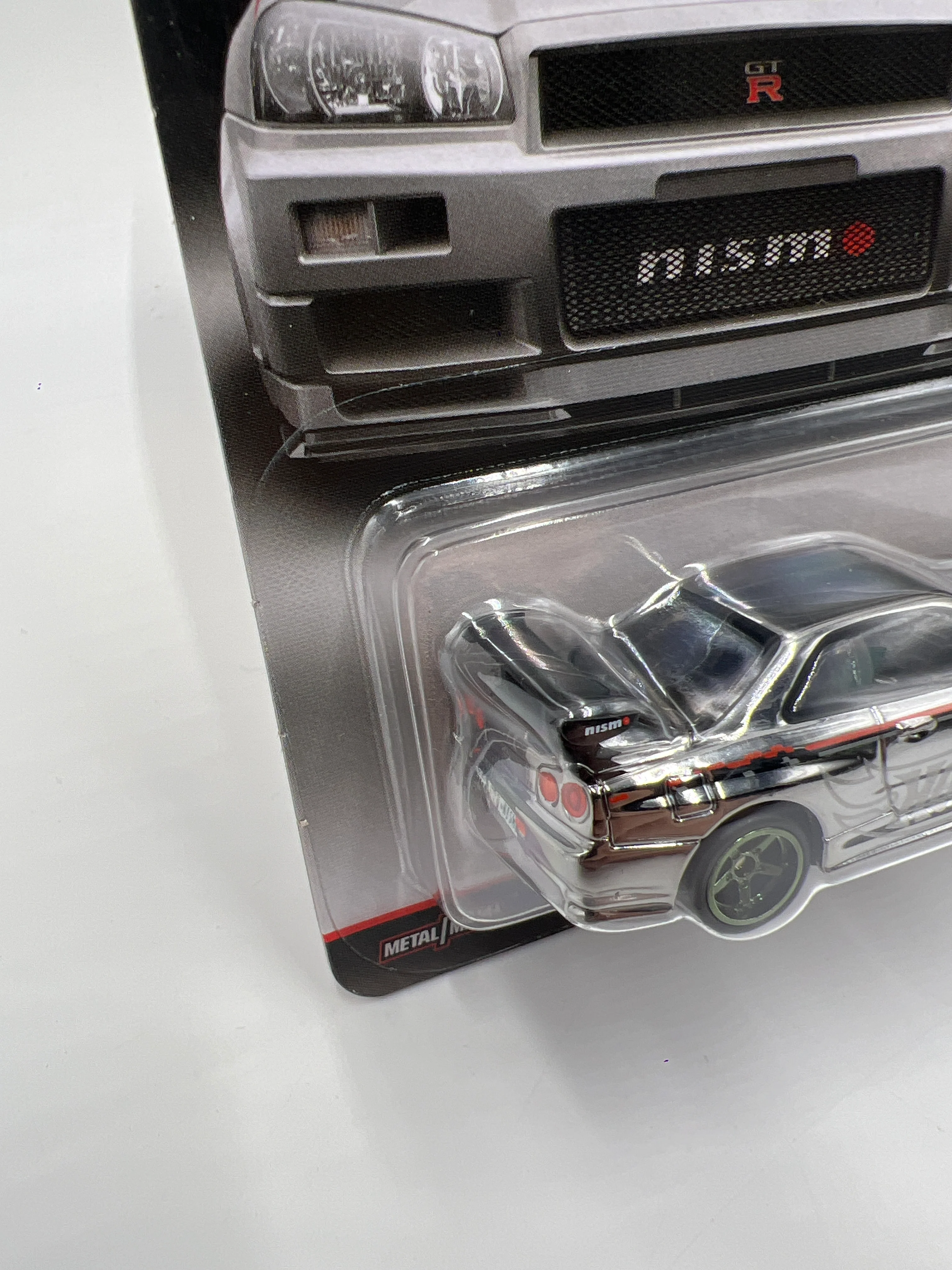 Hot Wheels RLC #6016/30000 Nismo Nissan Skyline GT-R BNR34 Chrome W/Protector - Image 4