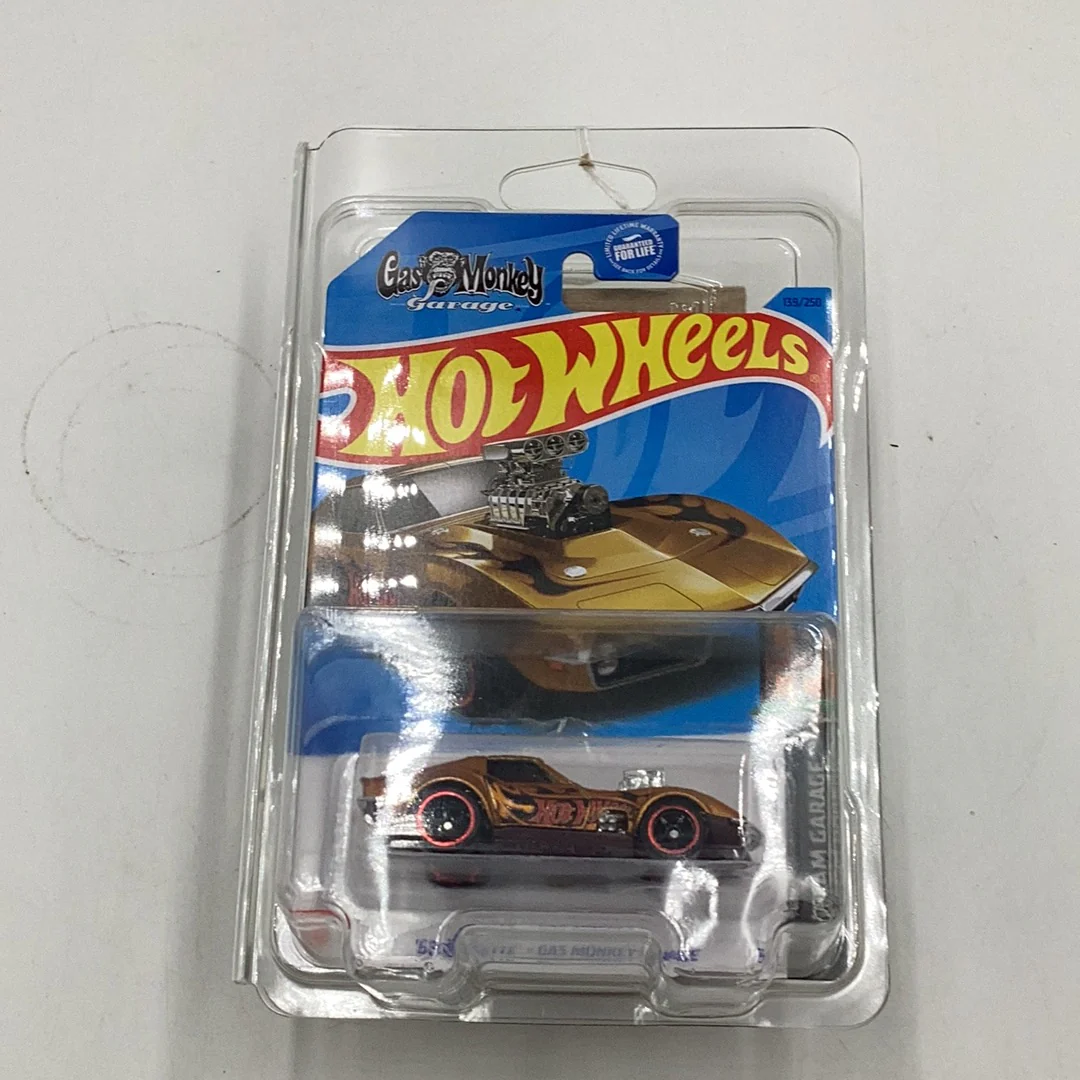 2023 hot wheels super treasure hunt 68 Corvette Gas Monkey W/ Protector - Image 8