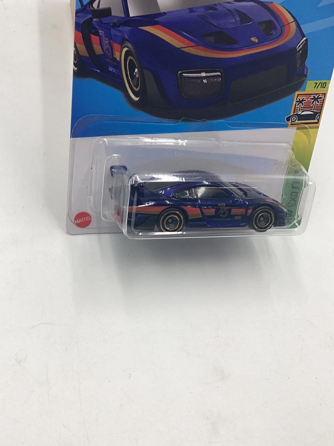 2023 hot wheels super treasure hunt Porsche 935 W/ Protector - Image 3