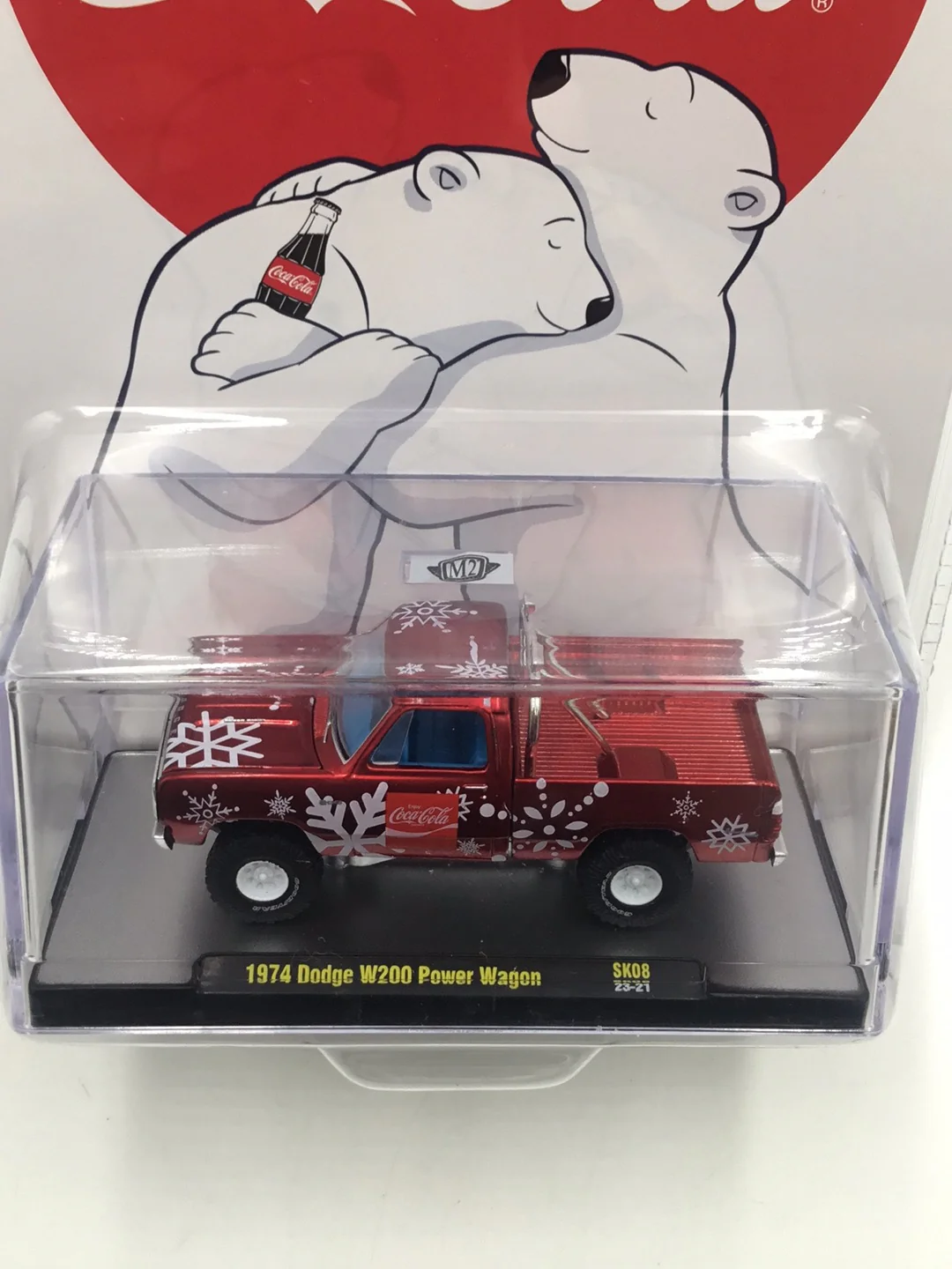 2023 M2 MACHINES Christmas Coca Cola 1974 Dodge W200 Power Wagon SK08 - Image 5