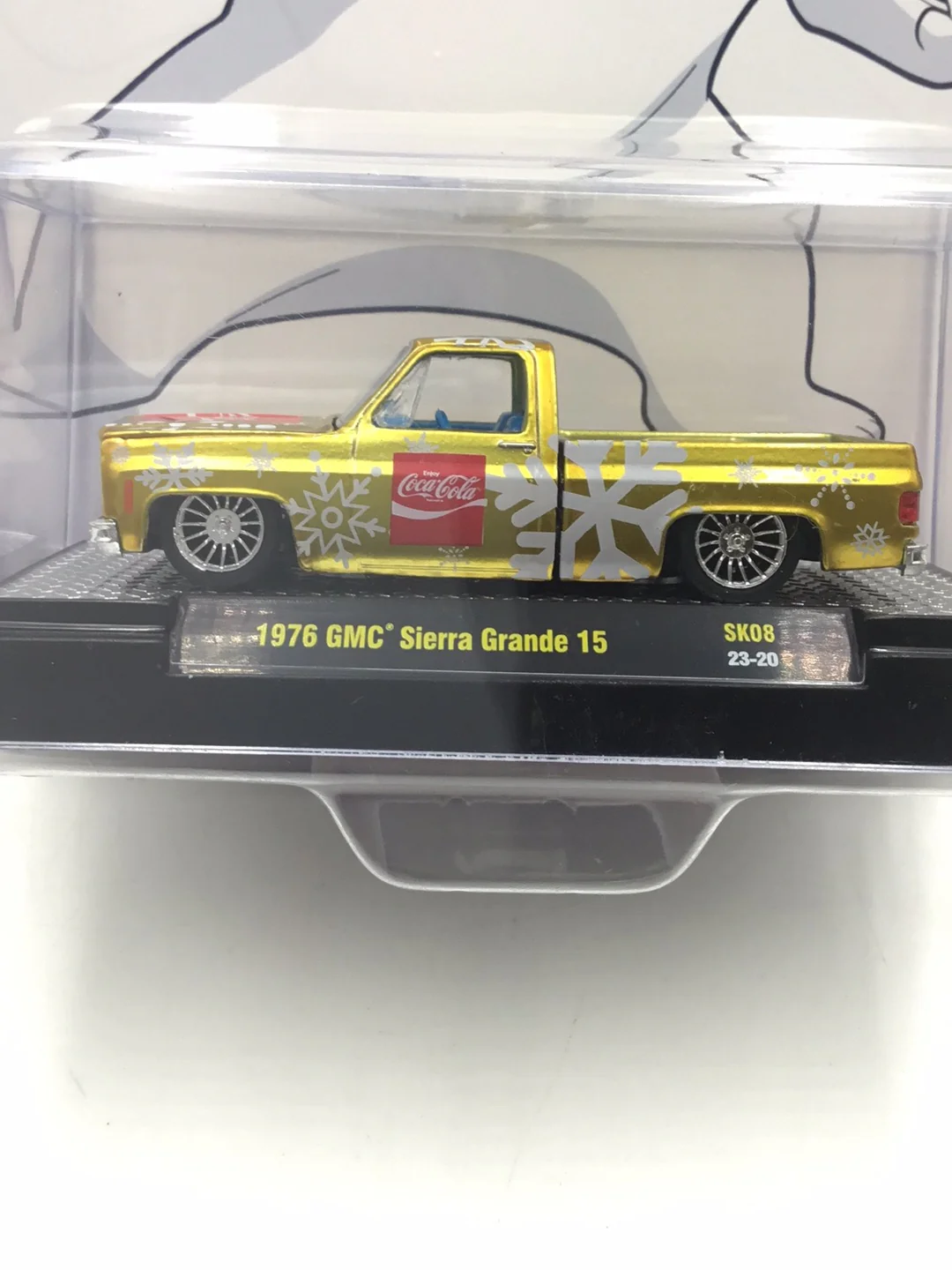2023 M2 MACHINES Christmas Coca Cola 1976 GMC Sierra Grande 15 SK08 - Image 2