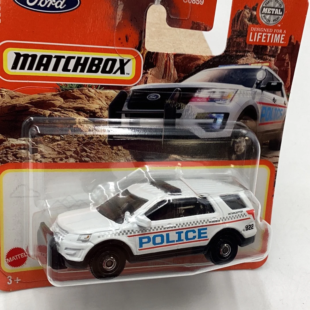 2023 matchbox 2016 Ford Interceptor Utility short card 34G - Image 3