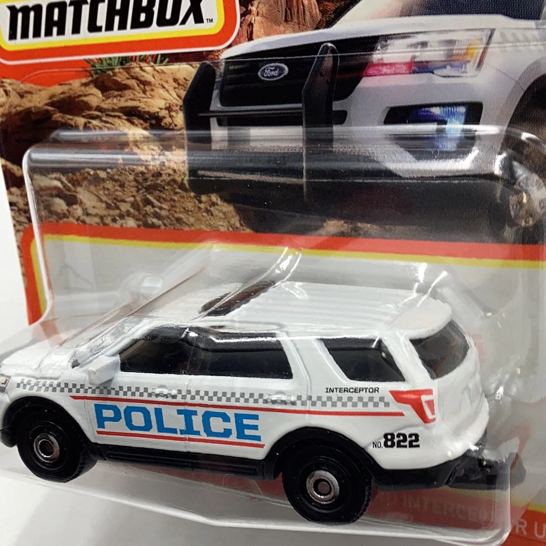 2023 matchbox 2016 Ford Interceptor Utility short card 34G - Image 4