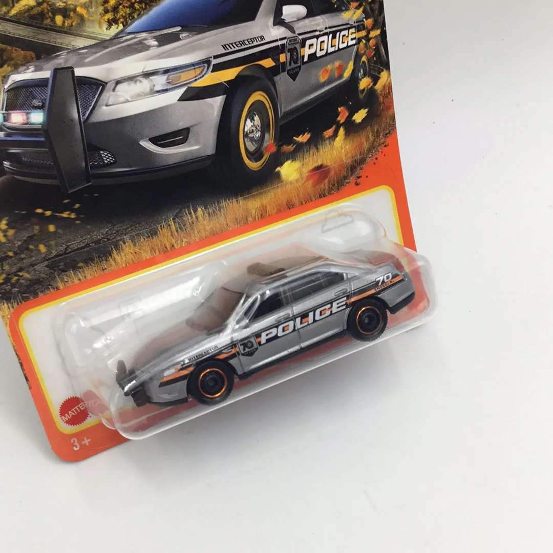 2023 matchbox 70 years #23 Ford Police Interceptor 29i - Image 3