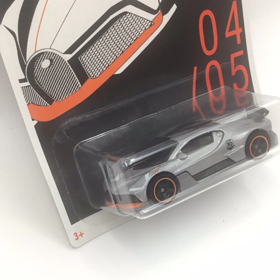 2023 matchbox 70 years Special Edition 4/5 2018 Bugatti Divo #4 II7 - Image 3