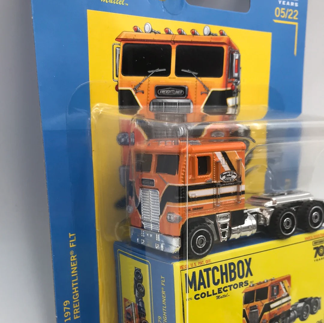 2023 matchbox Collectors #5 1979 Freightliner FLT 5/22 - Image 3