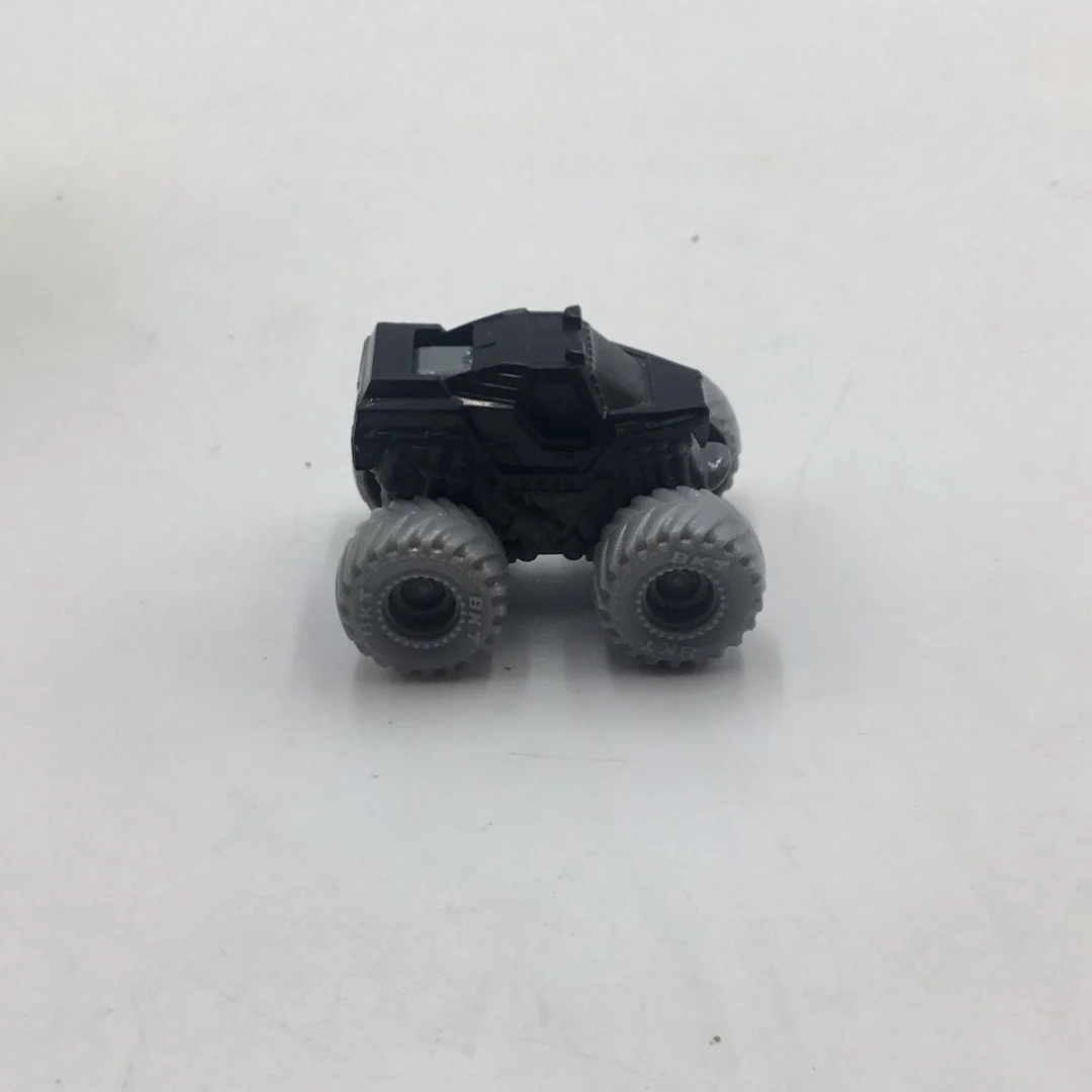 2023 Spin Master monster jam mini series 11 #788 Black Ops - Image 4