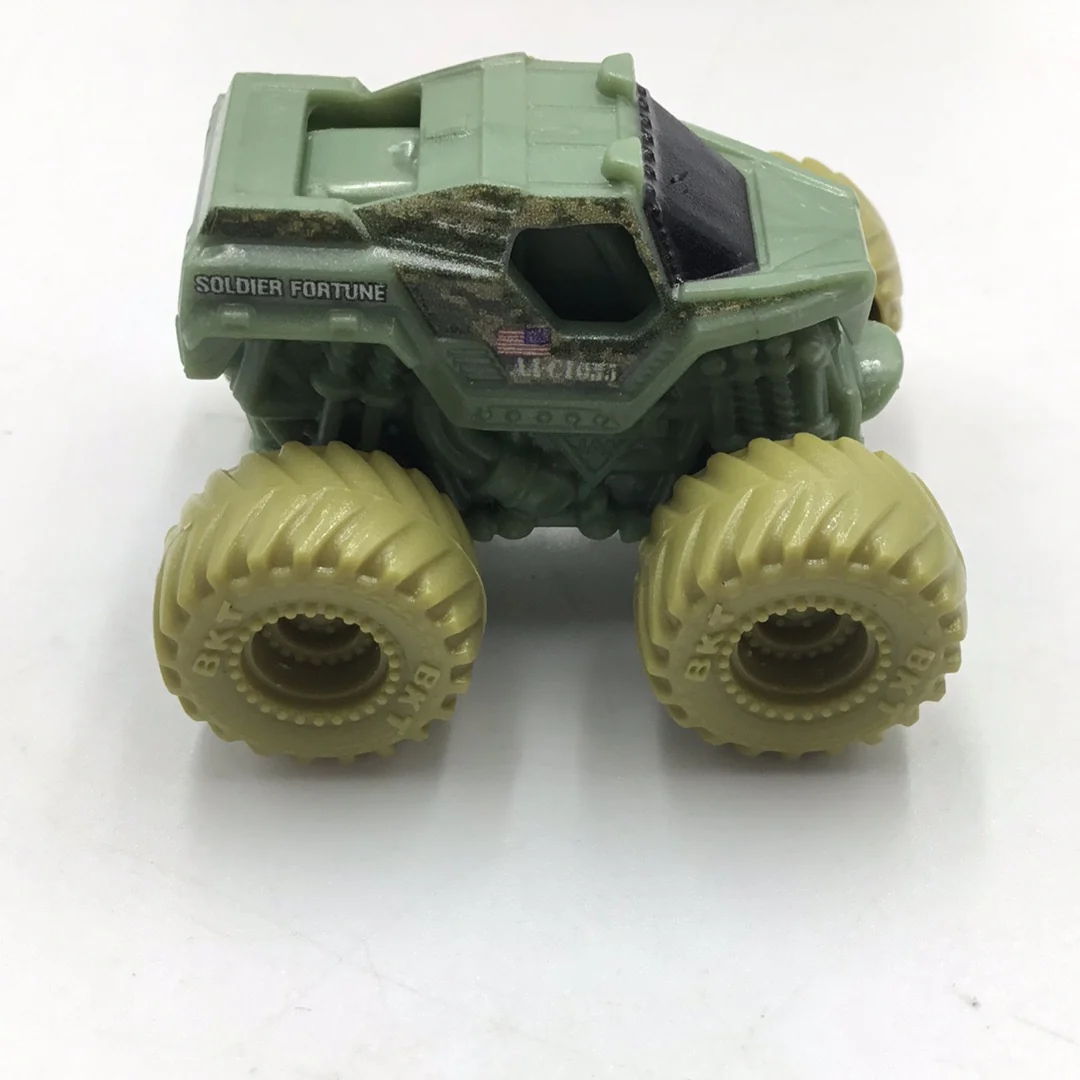 2023 Spin Master monster jam mini series 12 #65 Soldier Fortune - Image 2