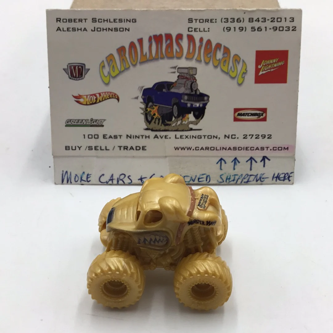 2023 Spin Master monster jam mini series 12 #70 Gold Monster Mutt Chase