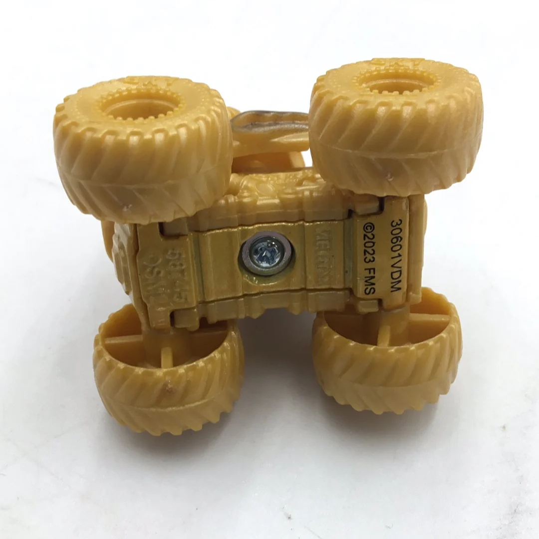 2023 Spin Master monster jam mini series 12 #70 Gold Monster Mutt Chase - Image 5