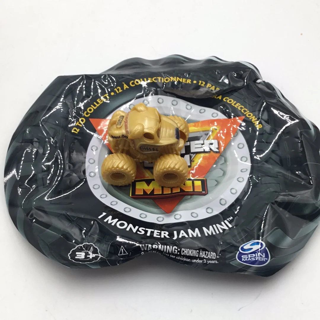 2023 Spin Master monster jam mini series 12 #70 Gold Monster Mutt Chase - Image 6