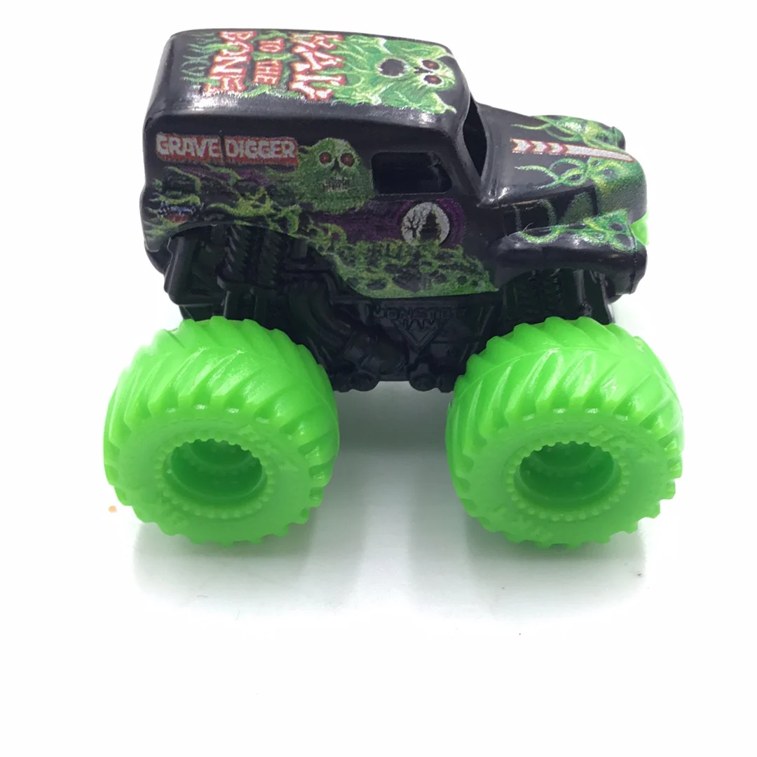 2023 Spin Master monster jam mini series 12 #796 Gravedigger - Image 2