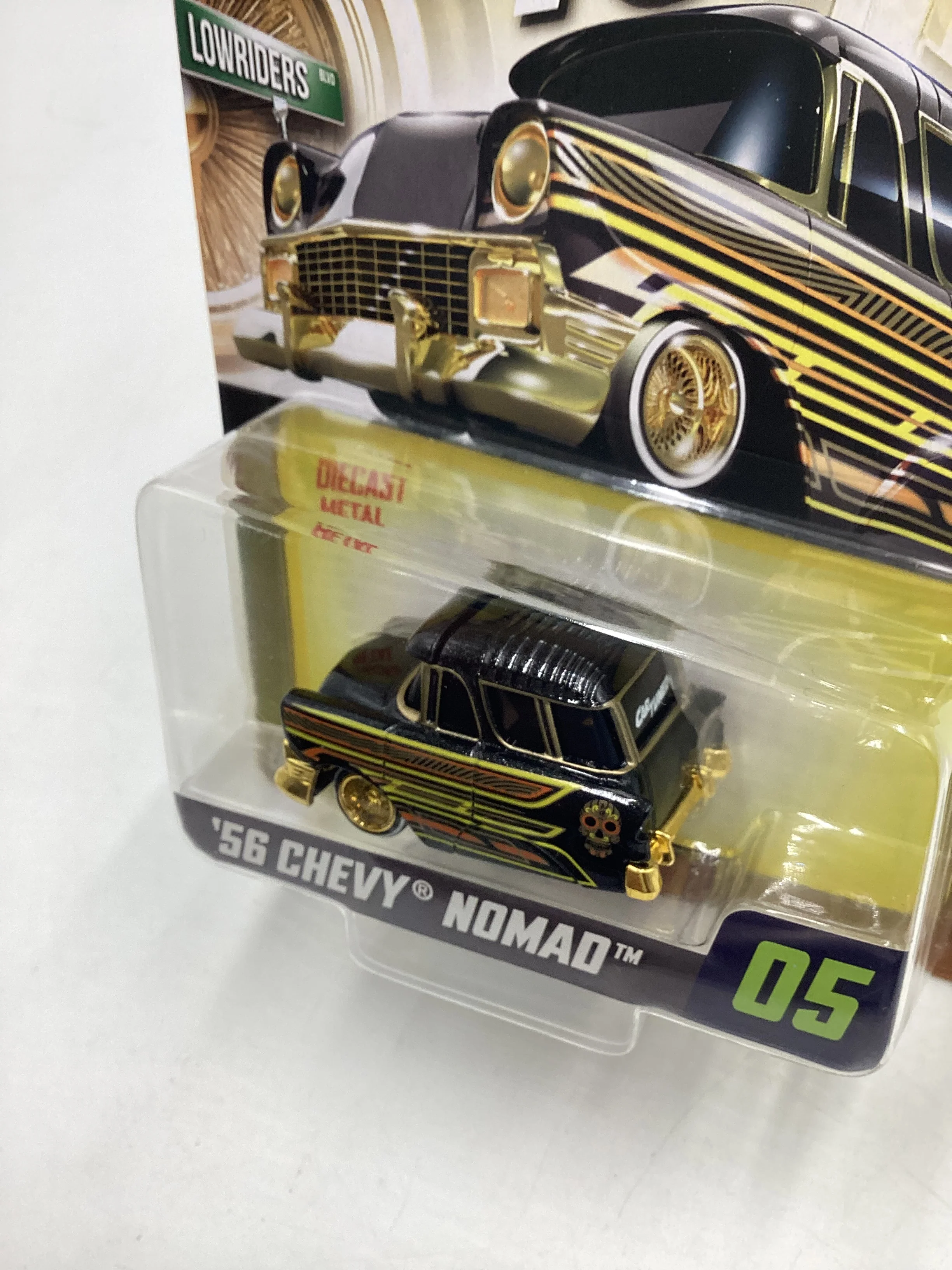 2024 Car Tuned Series 1 #5 56 Chevy Nomad Black 106E - Image 4