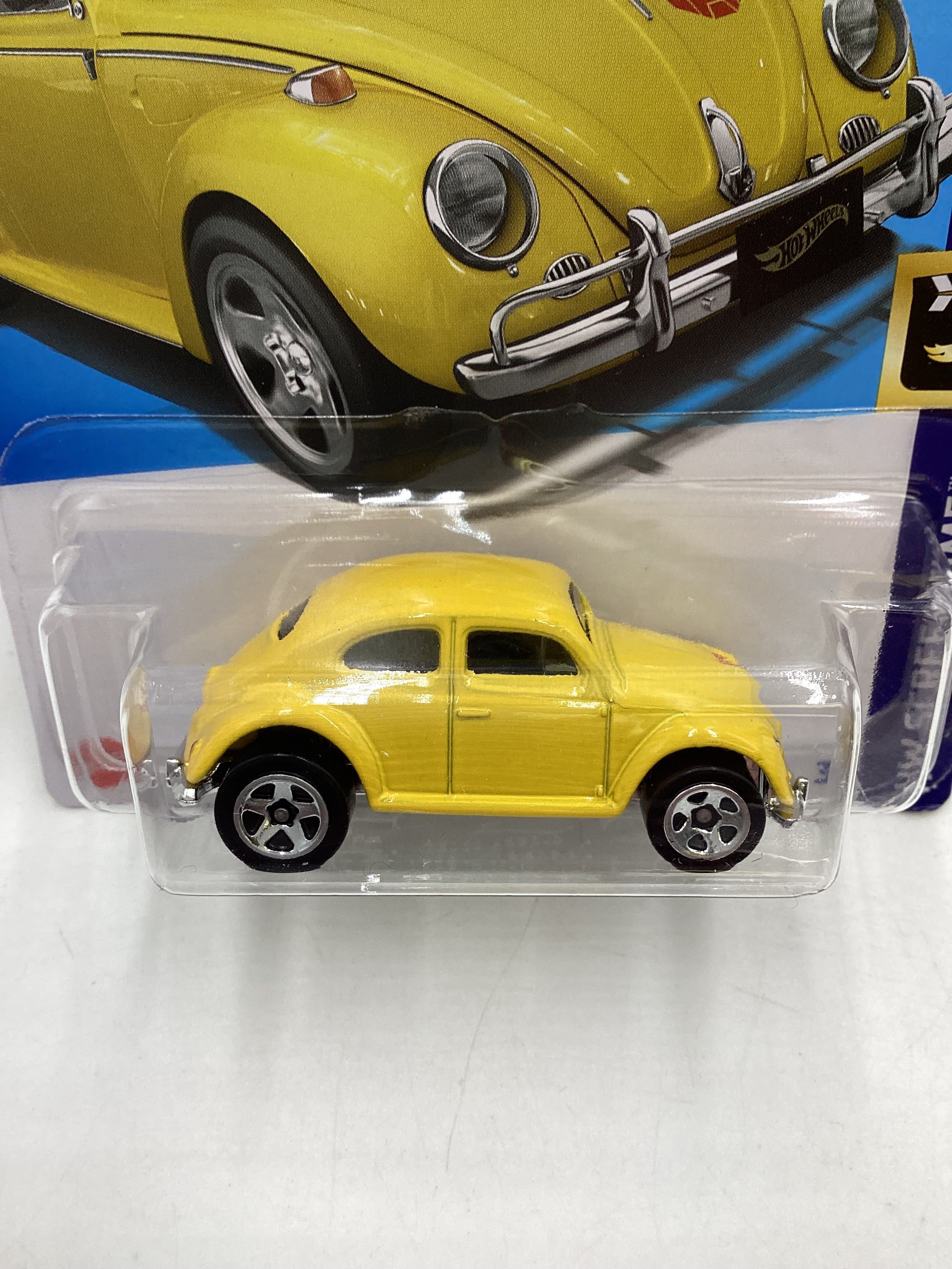 2024 Hot Wheels #186 Bumblebee VW Beetle Yellow 97C - Image 2