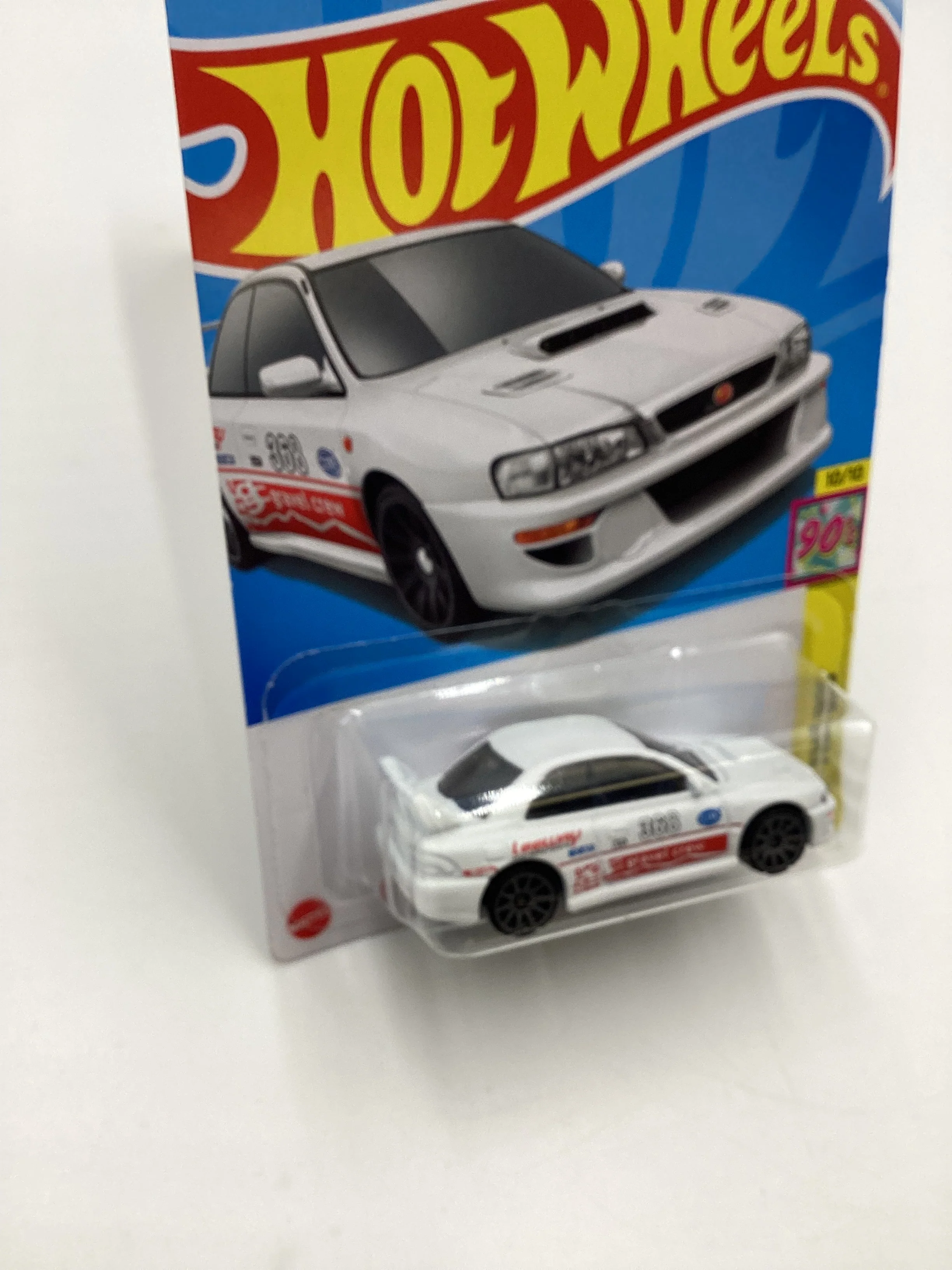2024 Hot Wheels #244 98 Subaru Impreza 22B- STI Version White 89A - Image 4