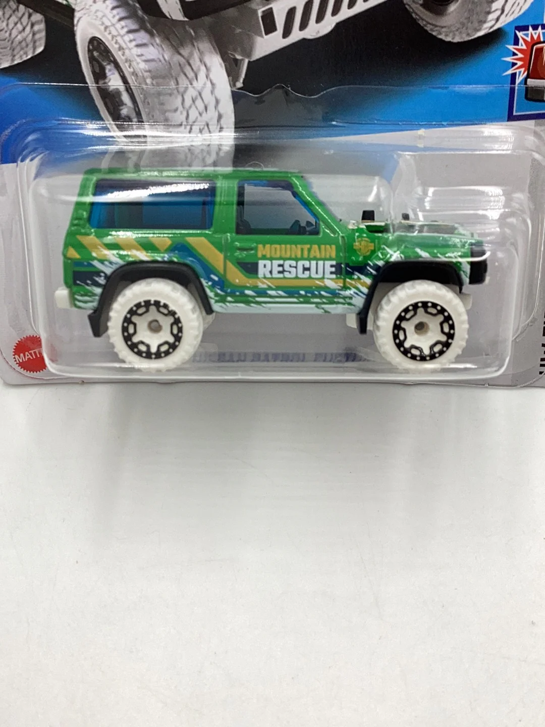2024 Hot Wheels #34 Nissan Patrol Custom 79F - Image 3